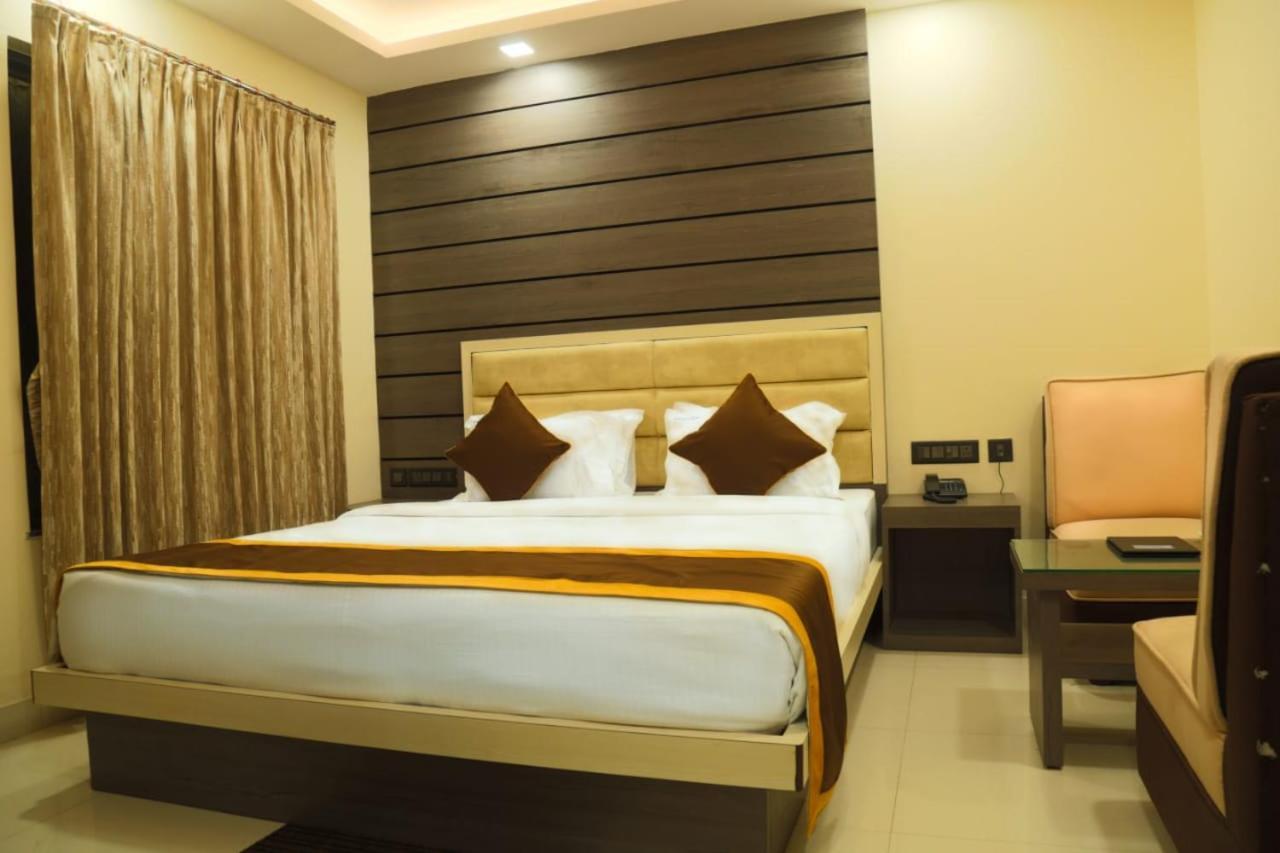 Hotel Silver Land 디가 외부 사진