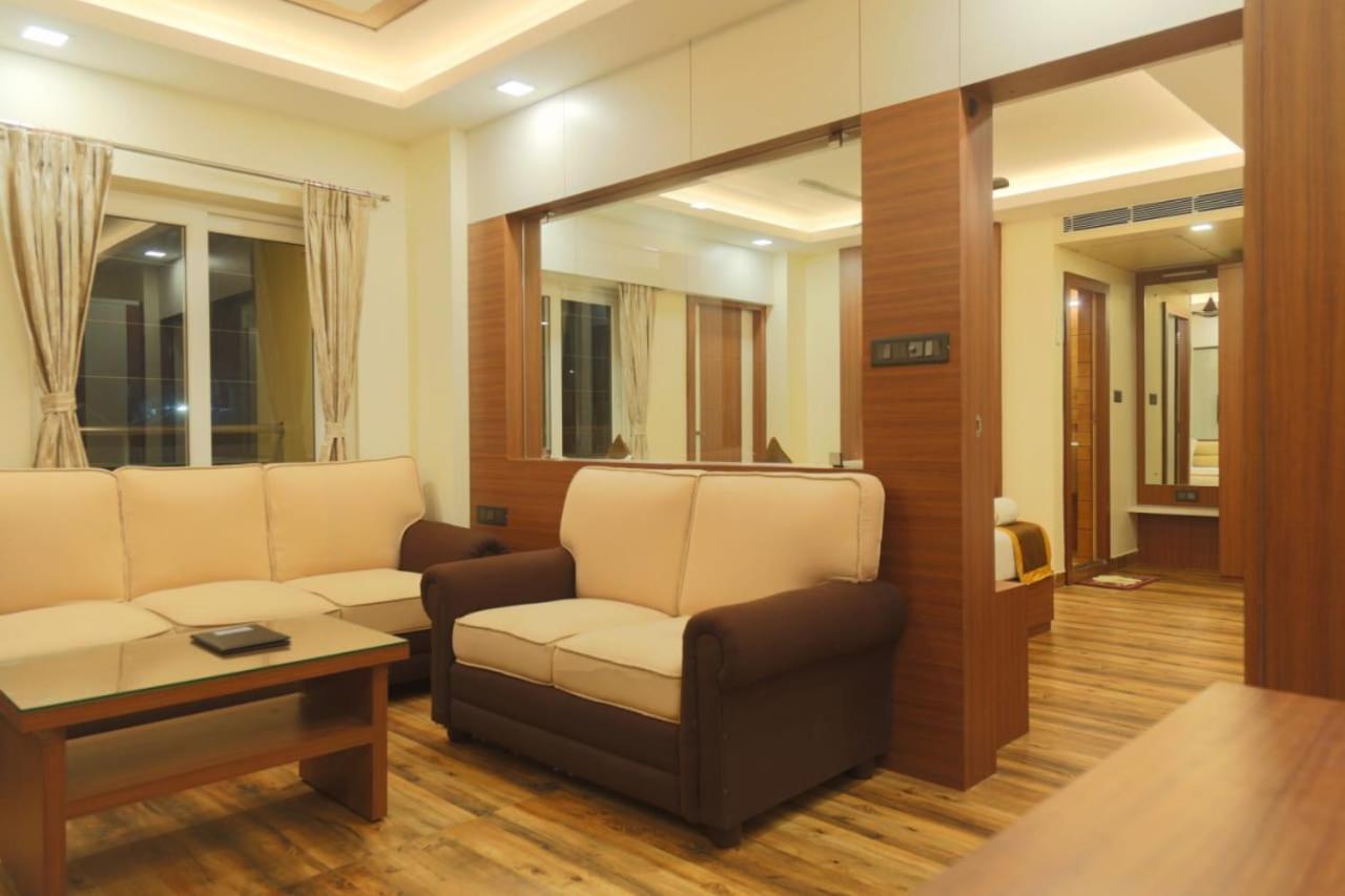 Hotel Silver Land 디가 외부 사진